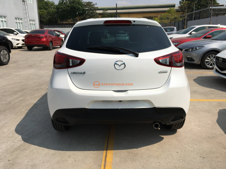 Showroom Mazda Bình Tân bán xe Mazda 2 5 cửa 2017