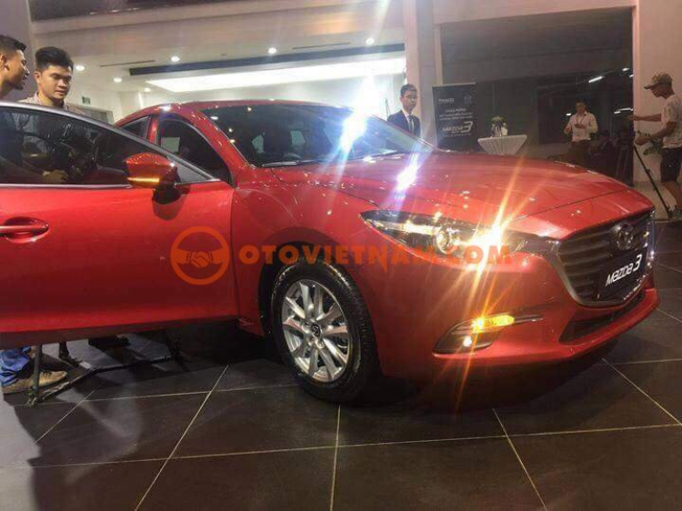 Showroom Mazda Bình Tân bán xe Mazda 3 2017