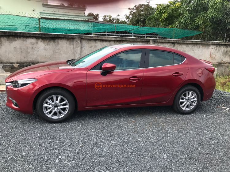 Showroom Mazda Bình Tân bán xe Mazda 3 2017