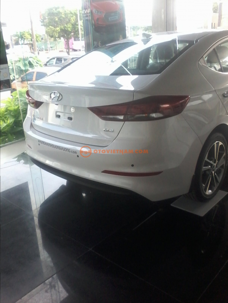 Elantra 1.6MT khuyến mãi lớn nhất tháng 5