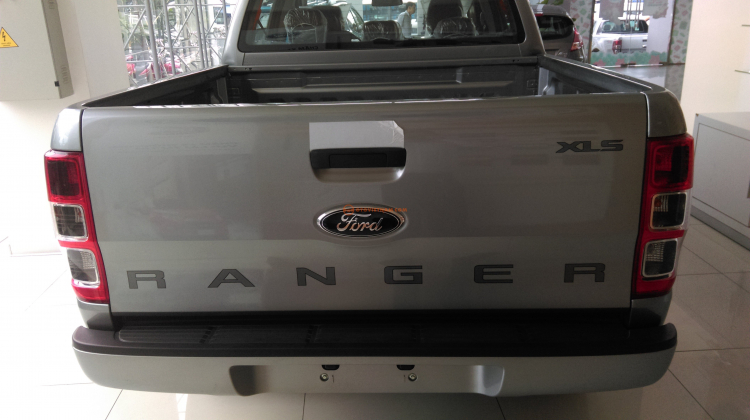 Ford Ranger Vua Xe bán tải Giao ngay