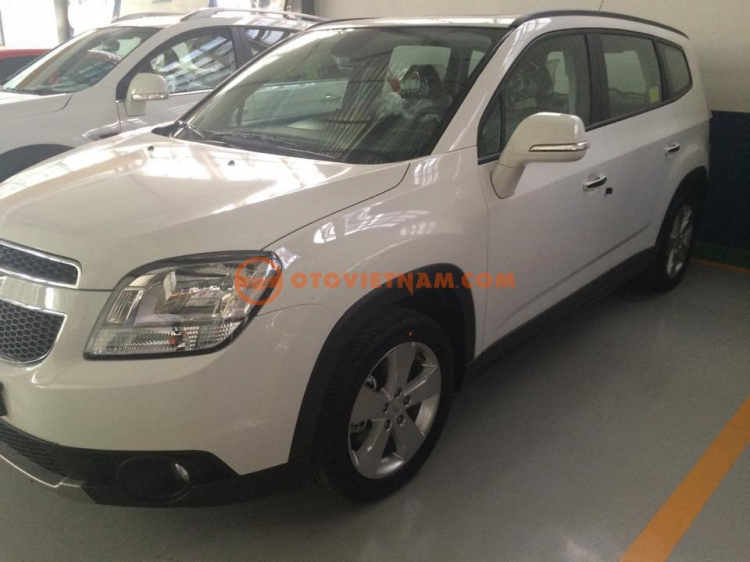 Chevrolet Aveo, giảm ngay 30 triệu, trả trước 90tr