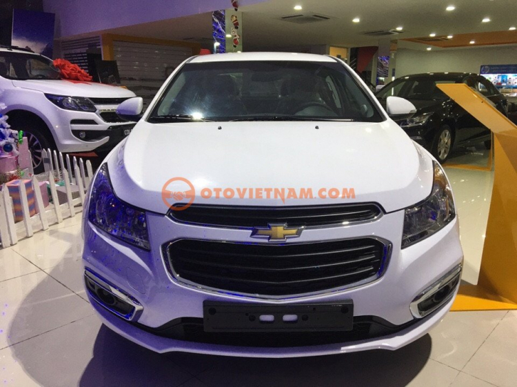 Nhận ngay xe Chevrolet Cruze LT 2017 khi vay 100%