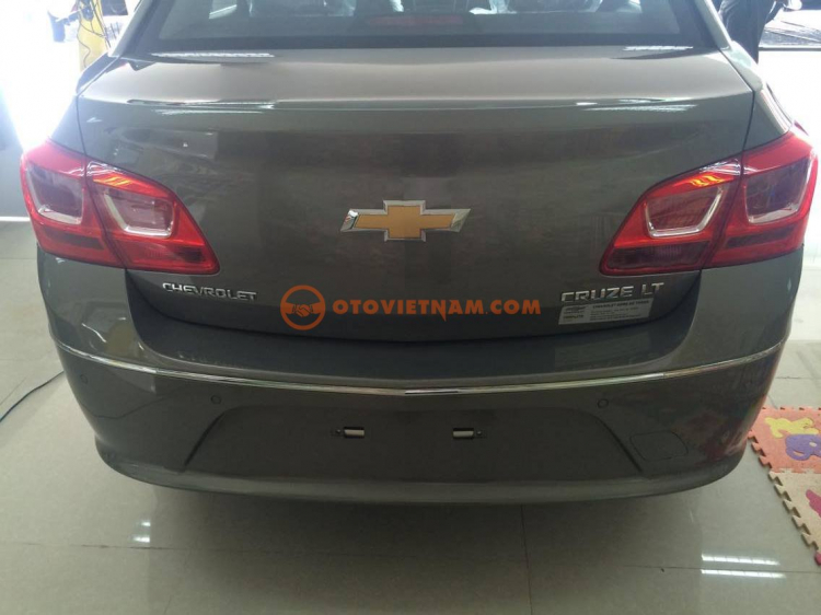 Cruze LT, thanh toán 10% nhận xe