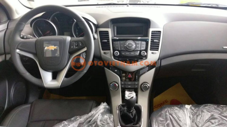 Cruze LT, thanh toán 10% nhận xe