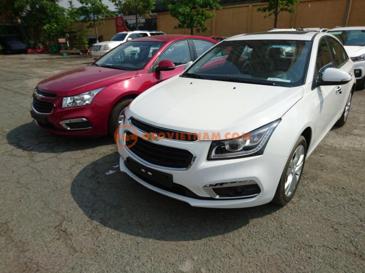 Chevrolet Cruze LT - Vay 100% cùng nhiều ưu đãi