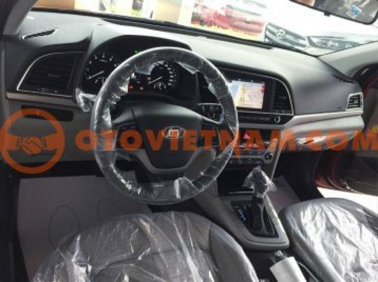 Bán Hyundai Elantra mới 100% 200 triệu