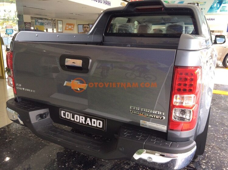 Chevrolet Colorado high country , giảm 50 triệu.