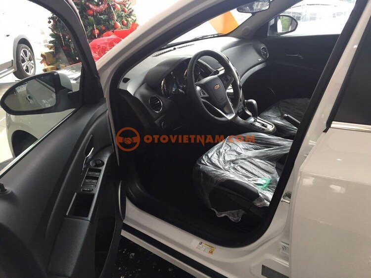GIẢM NGAY 60TR KHI MUA XE CHEVROLET CRUZE 2017 GIẢM NGAY 60TR KHI MUA XE CHEVROLET CRUZE 2017