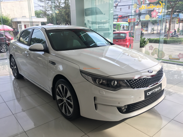 Kia Optima 2.0-hỗ trợ vay 80%xe - 0938555749