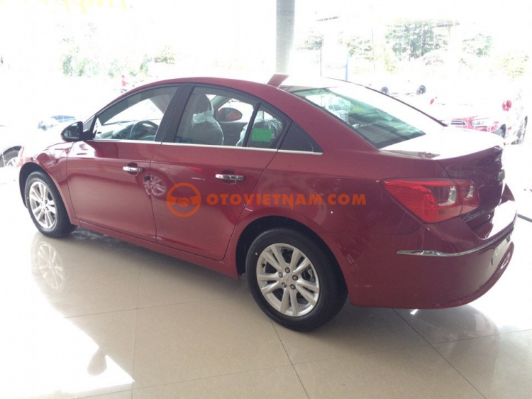 CHEVROLET CRUZE  2017 KM 60 triệu VAY 100% GÍA XE