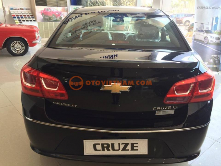 Chevy Cruze - KM lên đến 50.000.000 đồng, vay 90%