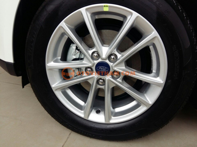 Sở Hữu Động Cơ Ford EcoBoots Chỉ Với 657 Triệu !!!