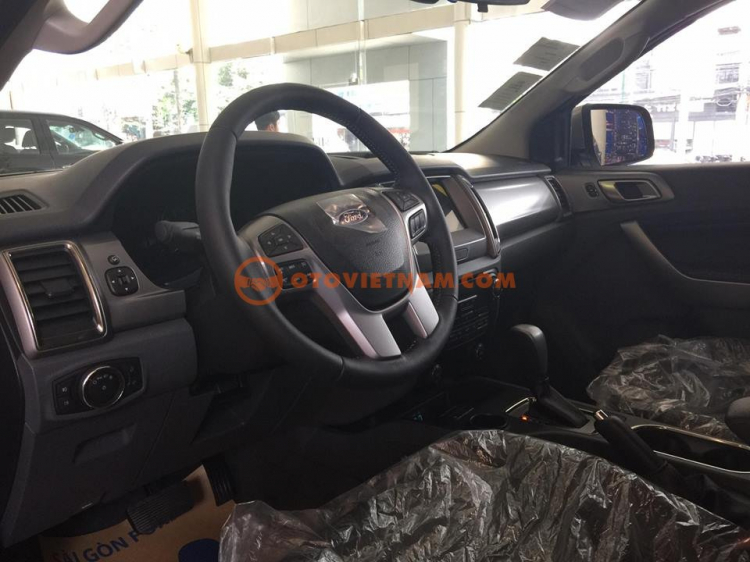 FORD EVEREST 2.2L PHIÊN BẢN TIÊU CHUẨN.