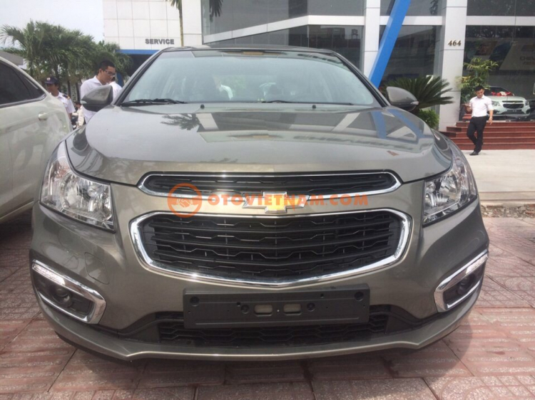 Chevrolet Cruze LT 2017, Khuyến mãi 50 triệu.