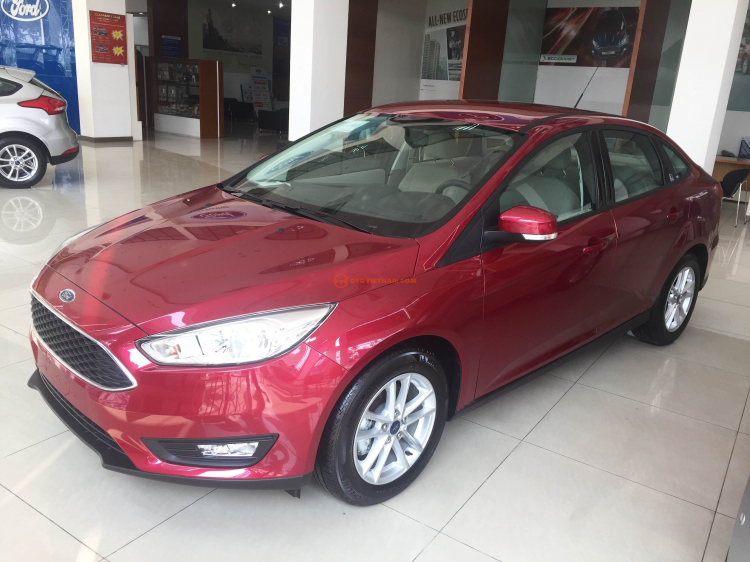 FORD FOCUS 1.5 ECOBOOST GIÁ SHOCK CHỈ TỪ 657 TRIỆU