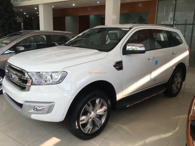 FORD EVEREST-GIÁ SIÊU TỐT-CHIẾT KHẤU NGAY 70 TRIỆU