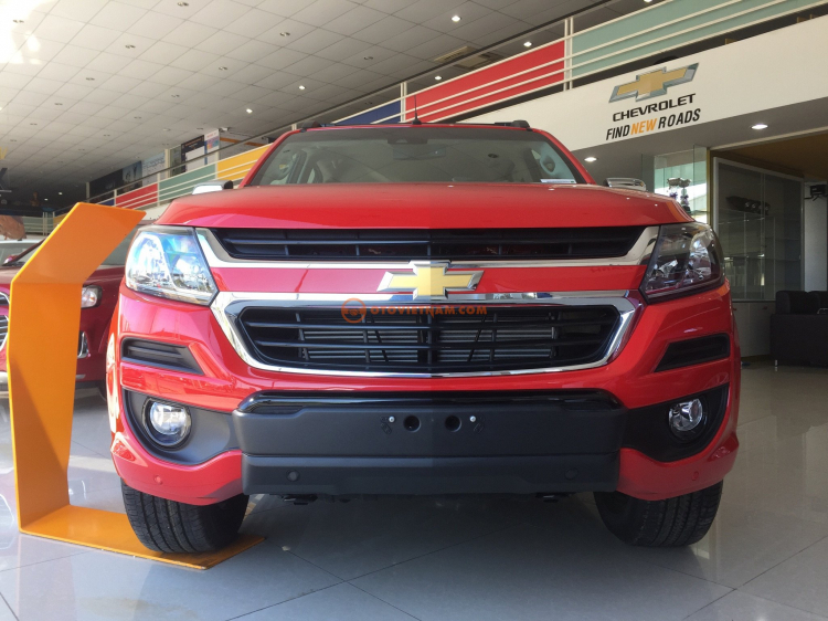 COLORADO KM 50TR TIỀN MẶT, HT VAY 100% GIÁ XE