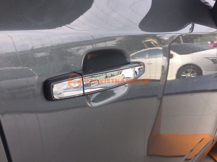 CHEVROLET ORLANDO  LTZ ,KM 15 TRIỆU,VAY 95%