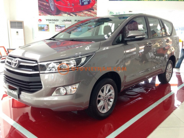 Toyota Innova E giá 733. Vay 85%. Tặng bảo hiểm, Gói phụ kiện 80 triệu