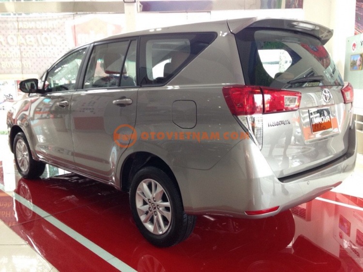 Toyota Innova E giá 733. Vay 85%. Tặng bảo hiểm, Gói phụ kiện 80 triệu