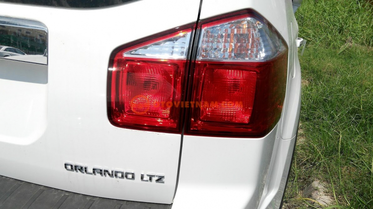 Chevrolet Orlando 1.8AT LTZ TRẮNG, giao ngay