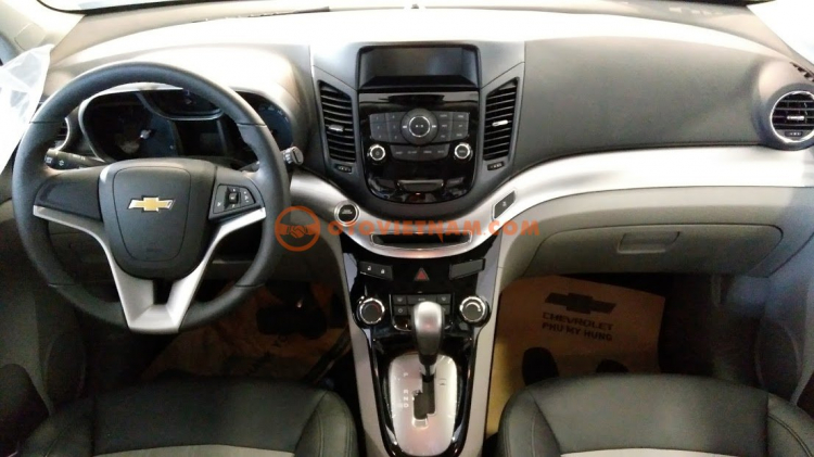 Chevrolet Orlando 1.8AT LTZ TRẮNG, giao ngay