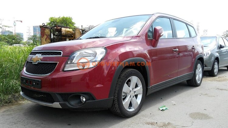 Chevrolet Orlando 1.8 Đỏ, giao ngay, vay 80%