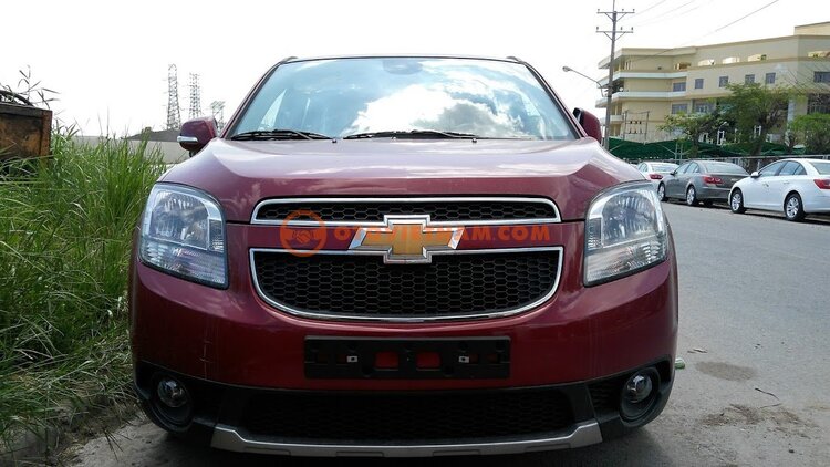 Chevrolet Orlando 1.8 Đỏ, giao ngay, vay 80%