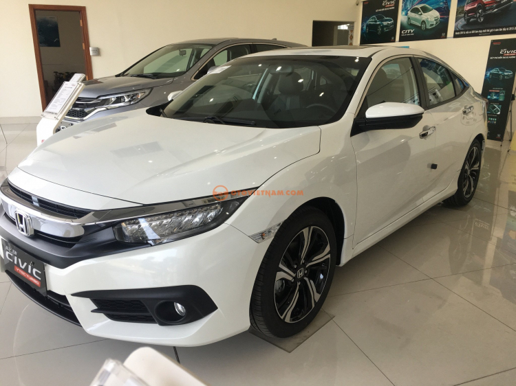 Honda Civic 1.5 Turbo 2017 - Xe nhập Thái -Giá tốt