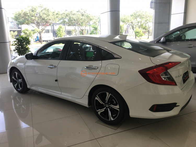 Honda Civic 1.5 Turbo 2017 - Xe nhập Thái -Giá tốt