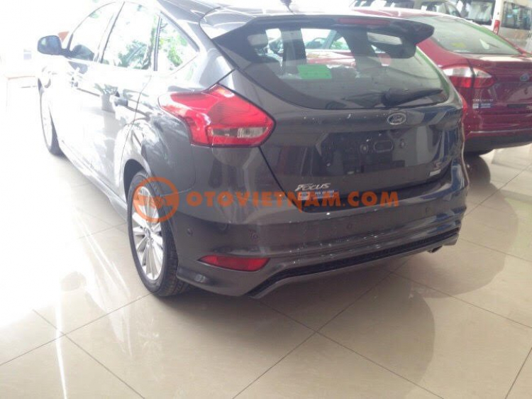 FORD FOCUS GIÁ GIẢM HÚT ĐÁY ĐÓN LỄ - PHÚ MỸ FORD