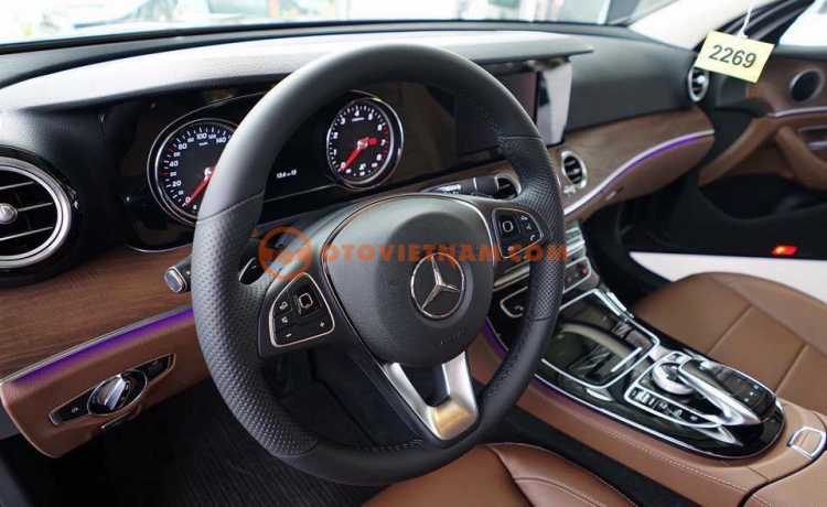 Mercedes E200, E250, E300 2017 giao ngay, giá tốt nhất Sài Gòn