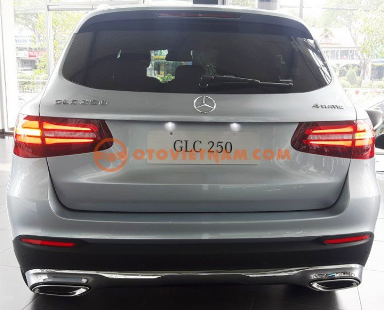 Mercedes GLC250, GLC300 2017 giao ngay, giá tốt