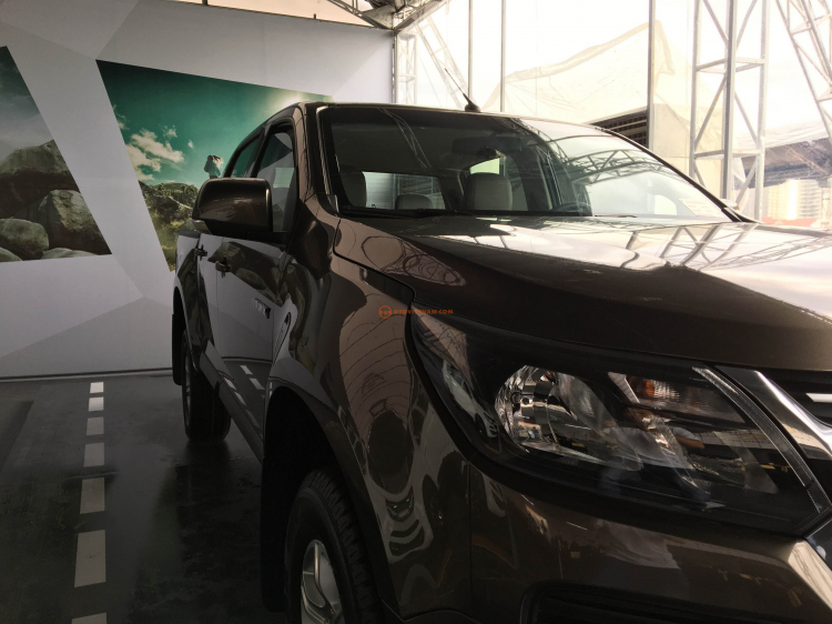 Chevrolet Colorado 2.5 LT, Khuyến mãi 20 triệu.