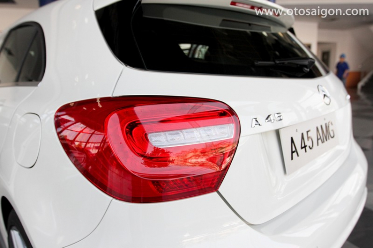 Diện kiến Mercedes-Benz A45 AMG đầu tiên ở Sài Gòn