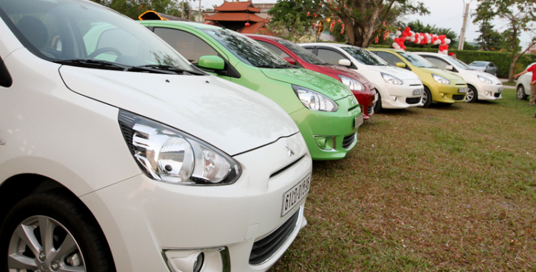 Dàn xe Mitsubishi Mirage đủ màu sắc họp mặt tại TPHCM