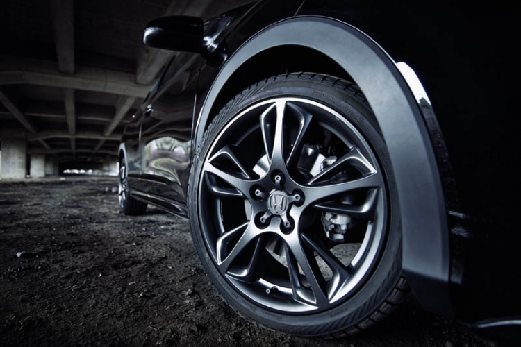 Honda ra mắt Civic phiên bản Black Edition tại Geneva Motor Show 2014