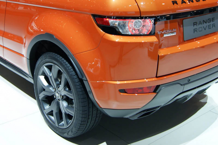 Range Rover Evoque Autobiography ra mắt bản nâng cấp