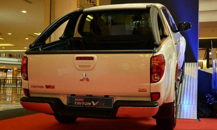 Mitsubishi Malaysia ra mắt Triton facelift 2014