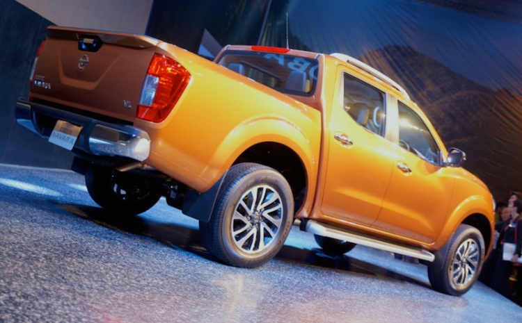 Nissan Navara hoàn toàn mới: 7 số tự động !