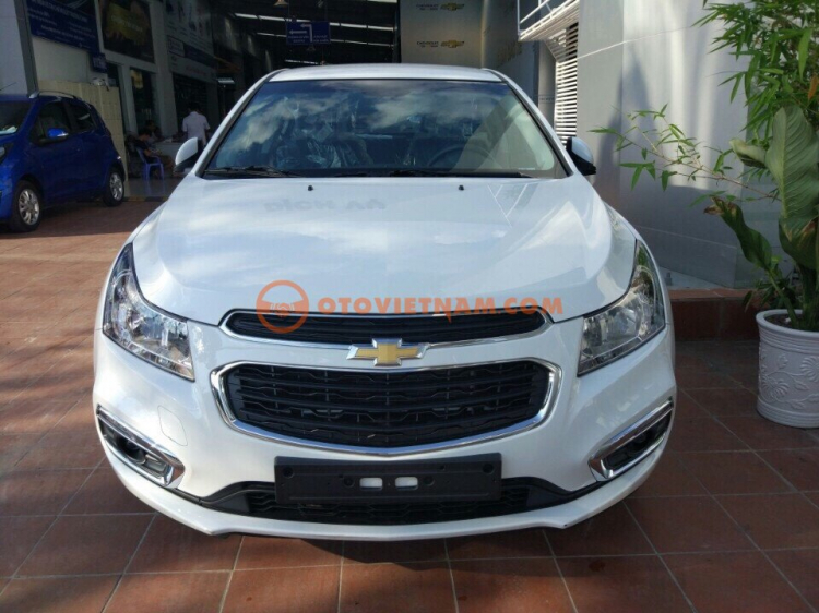 Chỉ trả trước 100 triệu nhận ngay Chevrolet Cruze