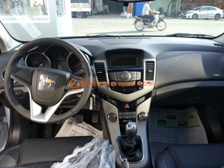 Chỉ trả trước 100 triệu nhận ngay Chevrolet Cruze