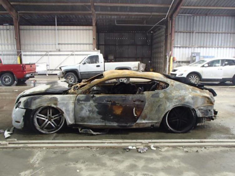 Rao bán Bentley Continental GT đã bị cháy, giá 56.000 USD