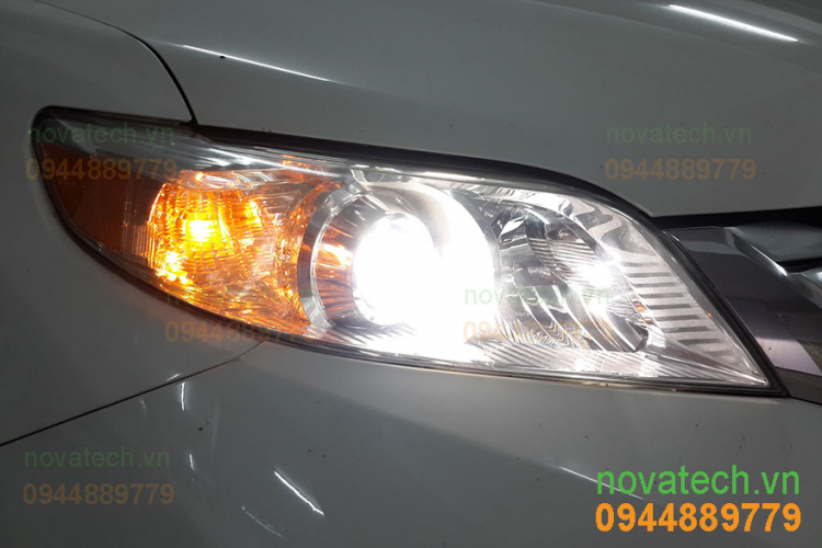 Ford Ranger Wildtrak chạy từ Hà Nội vào SG độ Bi-Xenon và Mí LED với Angel Eyes LED