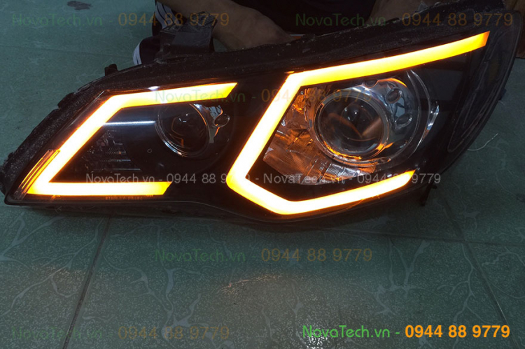 Ford Ranger Wildtrak chạy từ Hà Nội vào SG độ Bi-Xenon và Mí LED với Angel Eyes LED