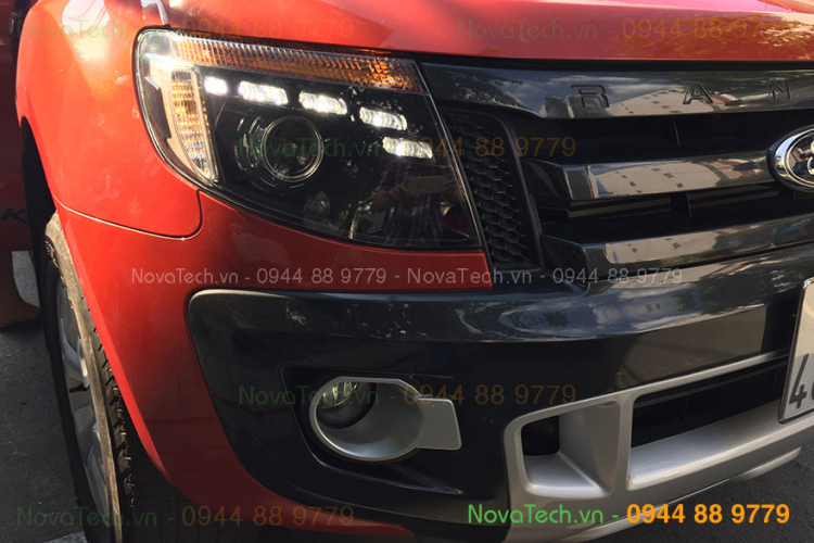 Ford Ranger Wildtrak chạy từ Hà Nội vào SG độ Bi-Xenon và Mí LED với Angel Eyes LED