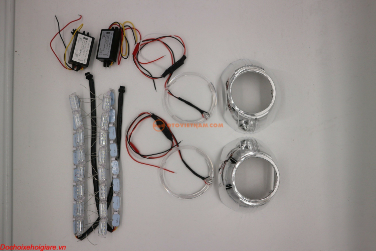 Đèn sương mù, đèn gầm ô tô chiếu cao thấp. Đèn Bixenon gầm. ĐÈn Bixenon pha Q5, Hela Đèn sương mù, đèn gầm ô tô chiếu cao thấp. Đèn Bixenon gầm. ĐÈn Bixenon pha Q5, Hela