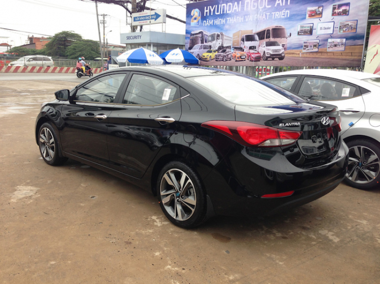 Hyundai Elantra 2014 phiên bản mới về Việt Nam