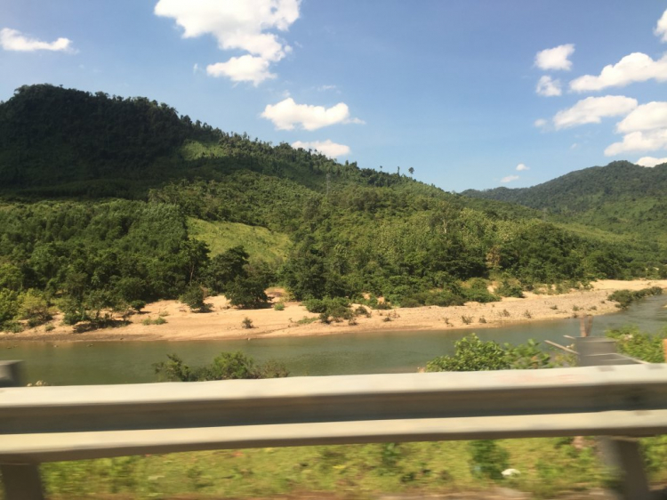 Hè Về, Chở Vợ Con Xuyên Việt. Hè Về, Chở Vợ Con Xuyên Việt.
